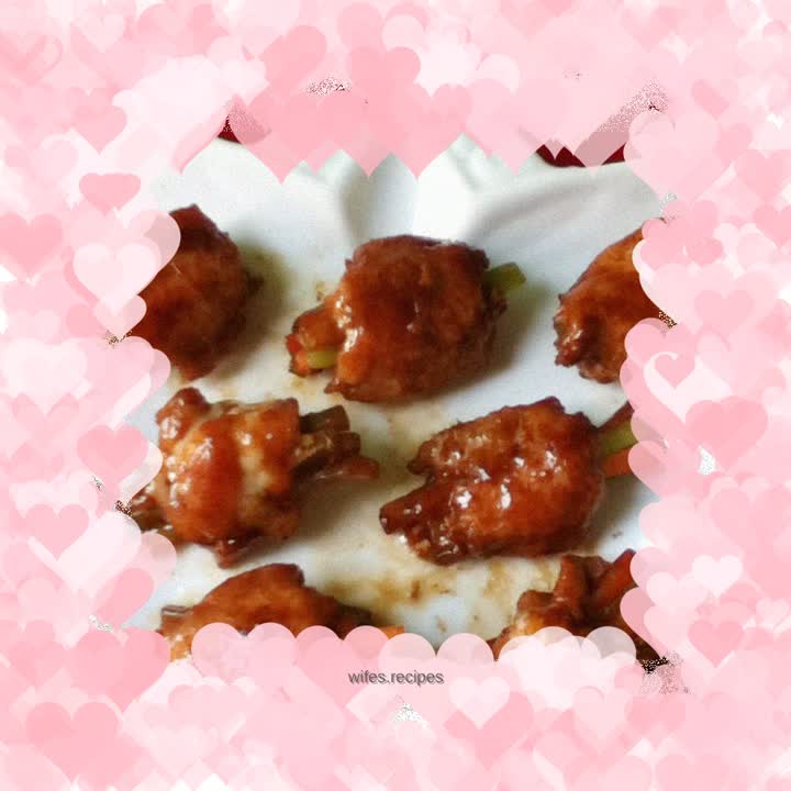 Chicken wings stuffed with seasonal vegetables
