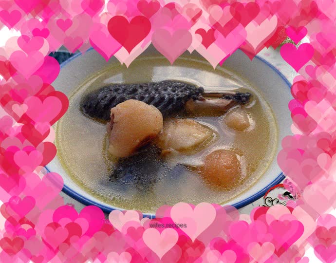 Stewed Black-bone Chicken with American Ginseng