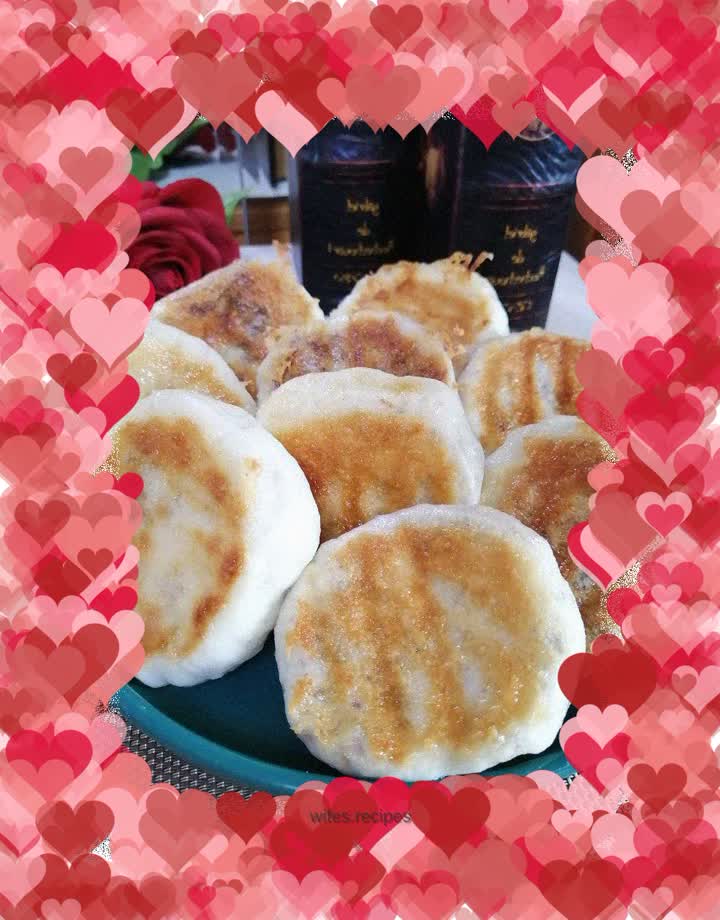 Cowpea vermicelli and egg vegetarian fried buns