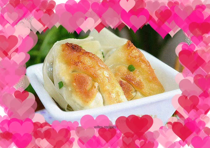Pan-fried shepherd’s purse wontons
