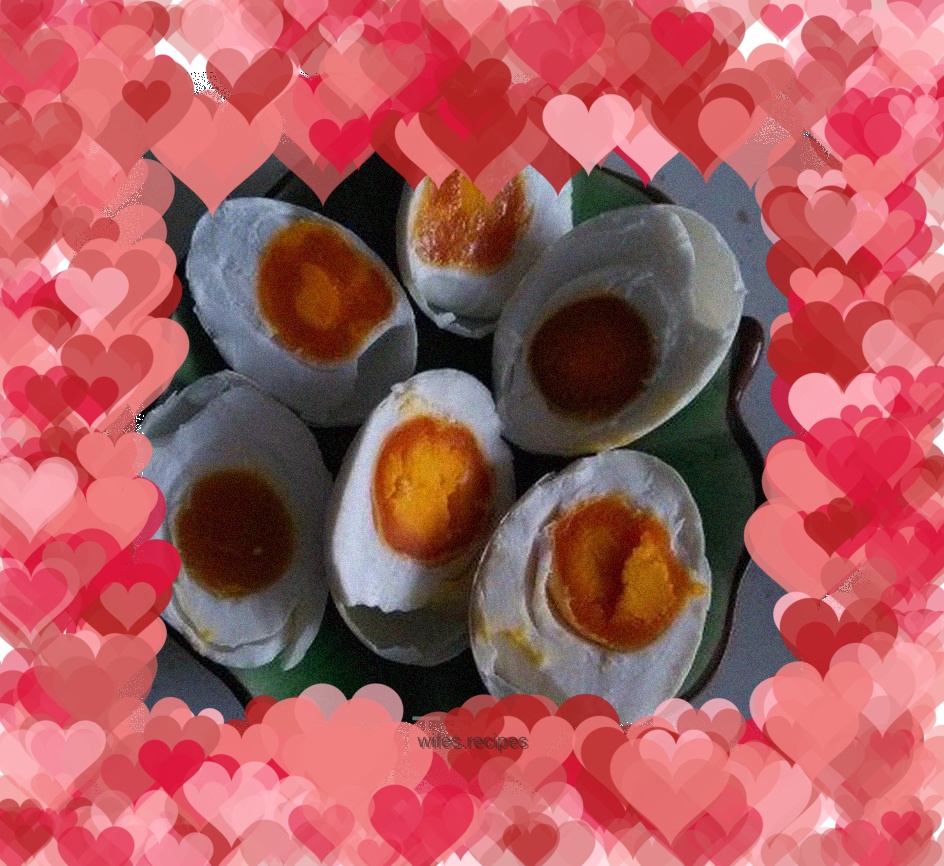 Simple version of homemade red salted eggs