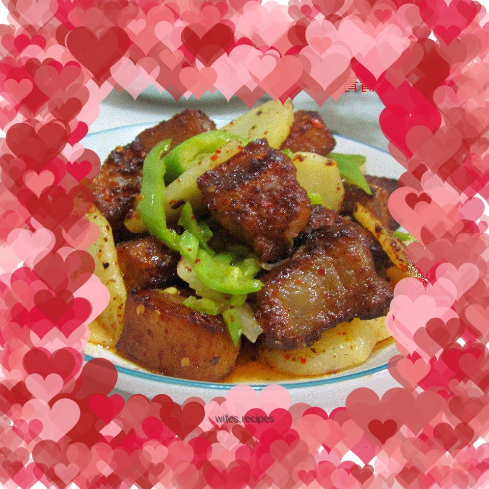 Twice cooked pork with potato slices