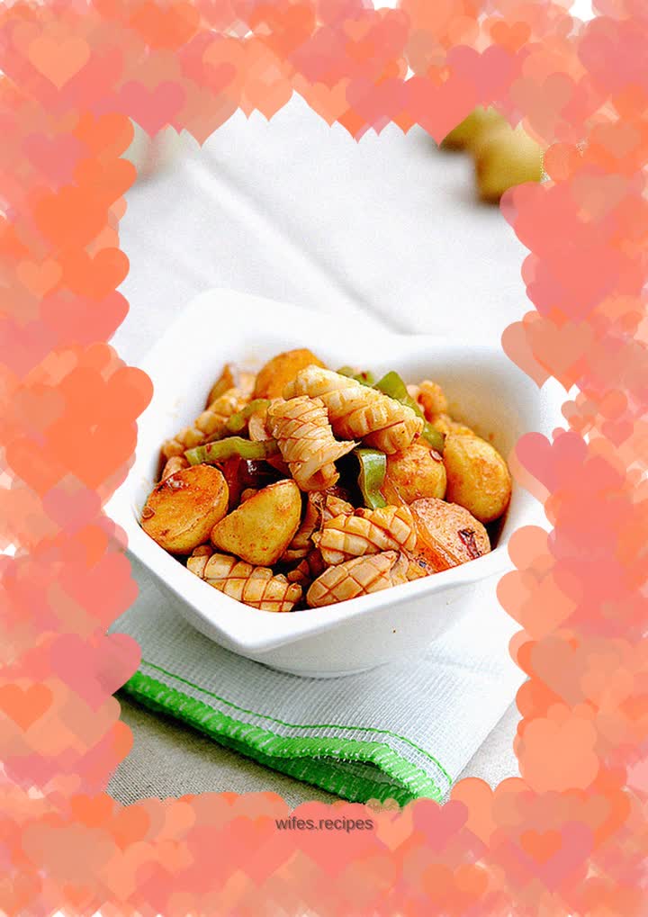 Don’t miss the braised squid with small potatoes