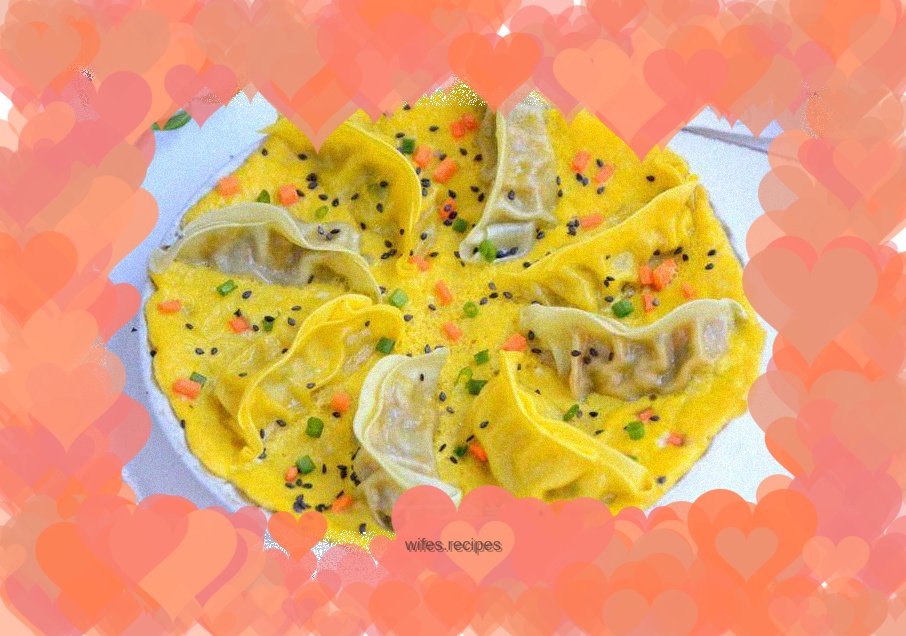 Fried dumplings with eggs