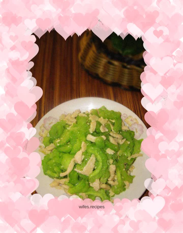 Stir-fried Shredded Chicken with Bitter Gourd