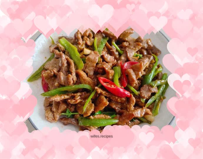 Spicy stir-fried beef tenderloin