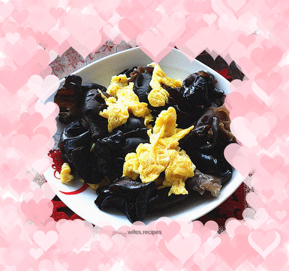 Fried fungus and eggs