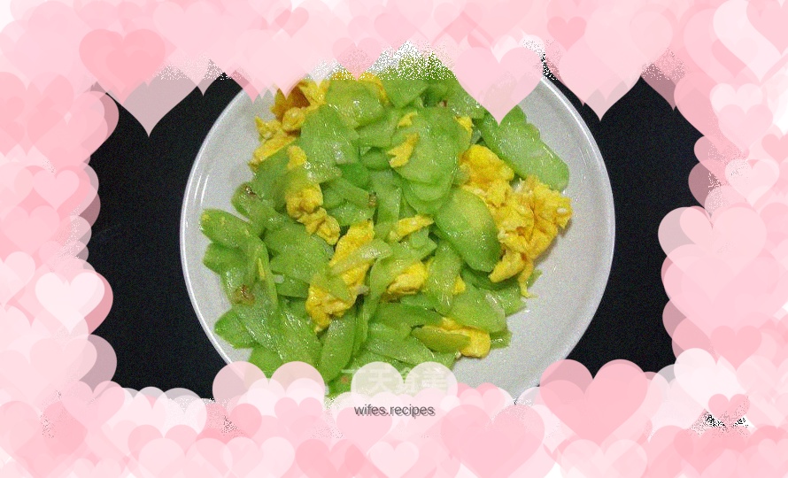 Cucumber scrambled eggs