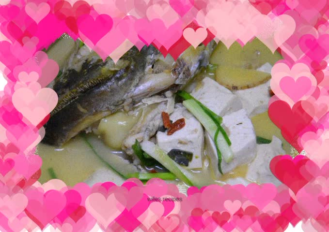 Homemade fish head tofu soup recipe