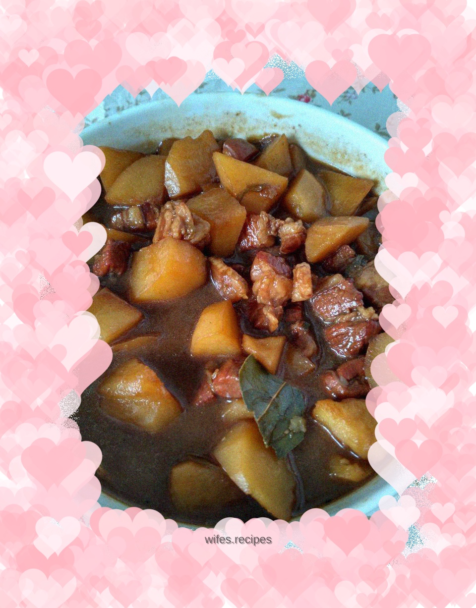 Braised Pork with Potatoes