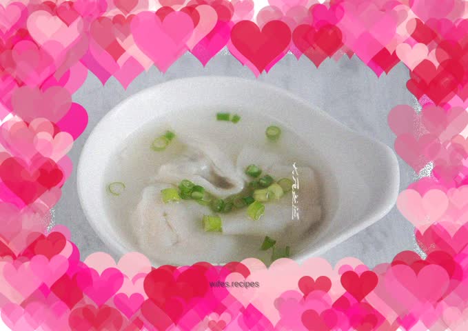 Coriander and pork wontons