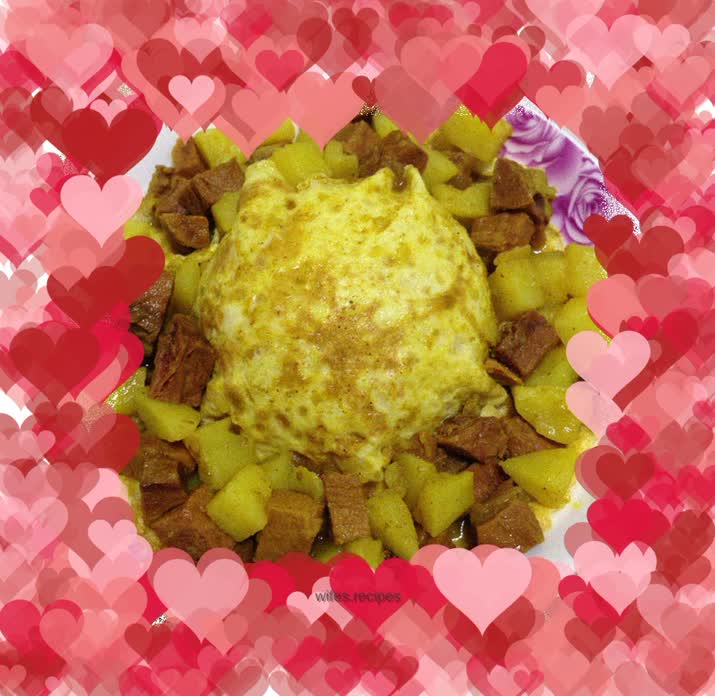 Potato and beef curry omelette rice