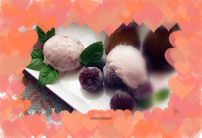 Red wine fig ice cream