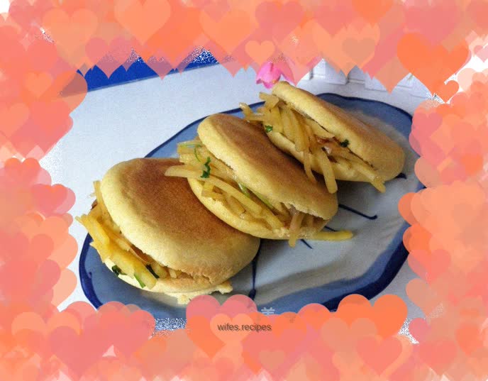 Shredded Potato Corn Bun