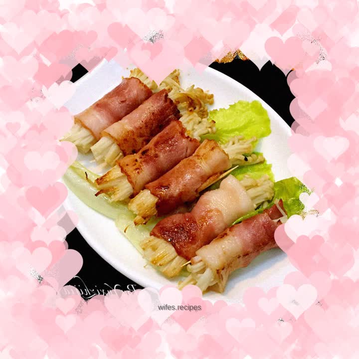 Pan-fried Enoki Mushrooms and Bacon Rolls