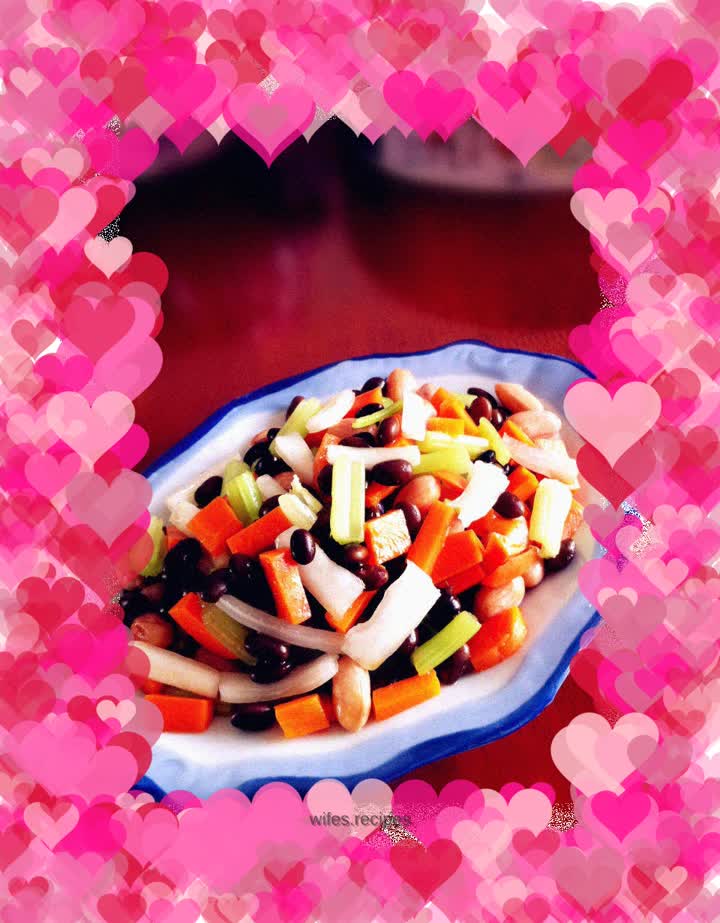 Black beans mixed with vegetables