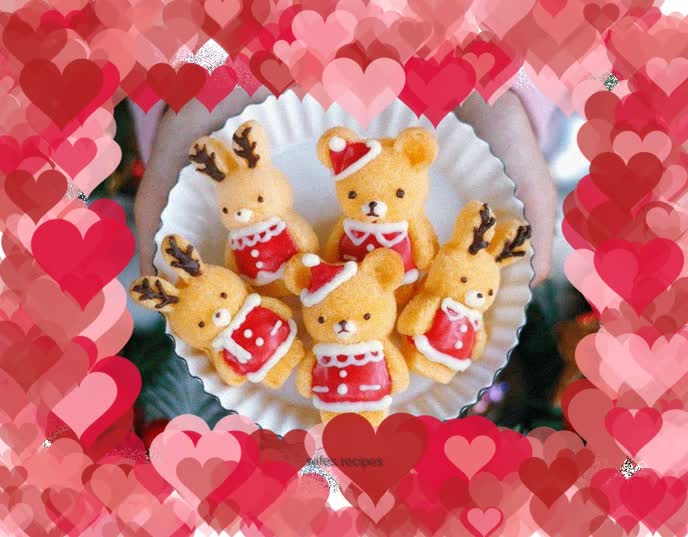 Christmas Bear and Deer Pound Cake