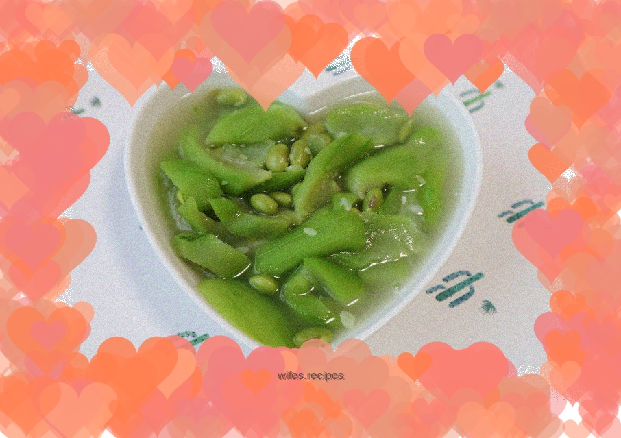 Stir-fried loofah with edamame