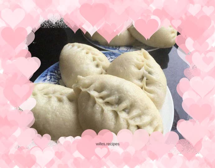Bean and pork buns