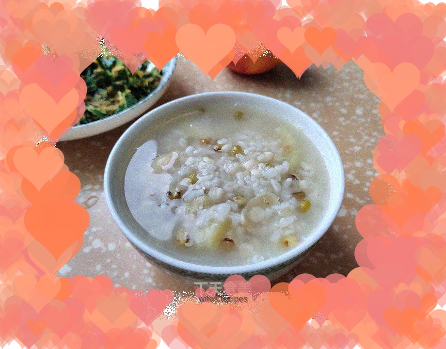 Barley, mung bean and lily porridge