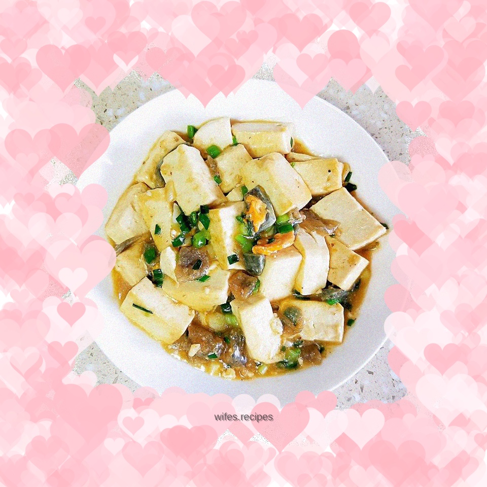 Tofu mixed with green onions