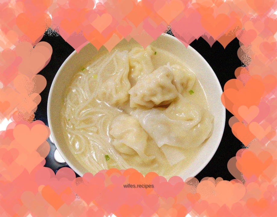 Chive yellow wonton noodles