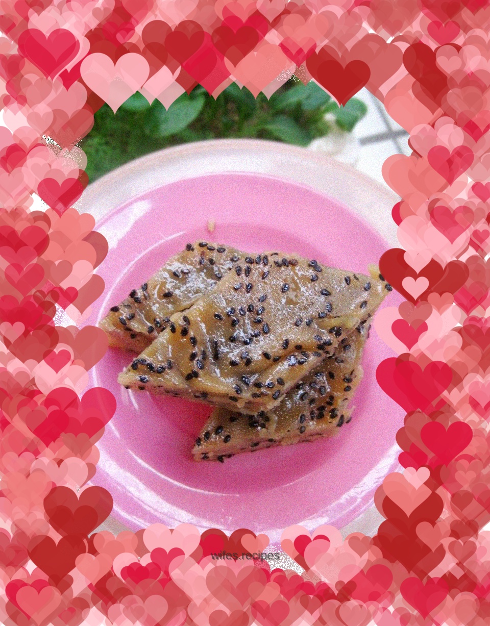 Black sesame layer cake