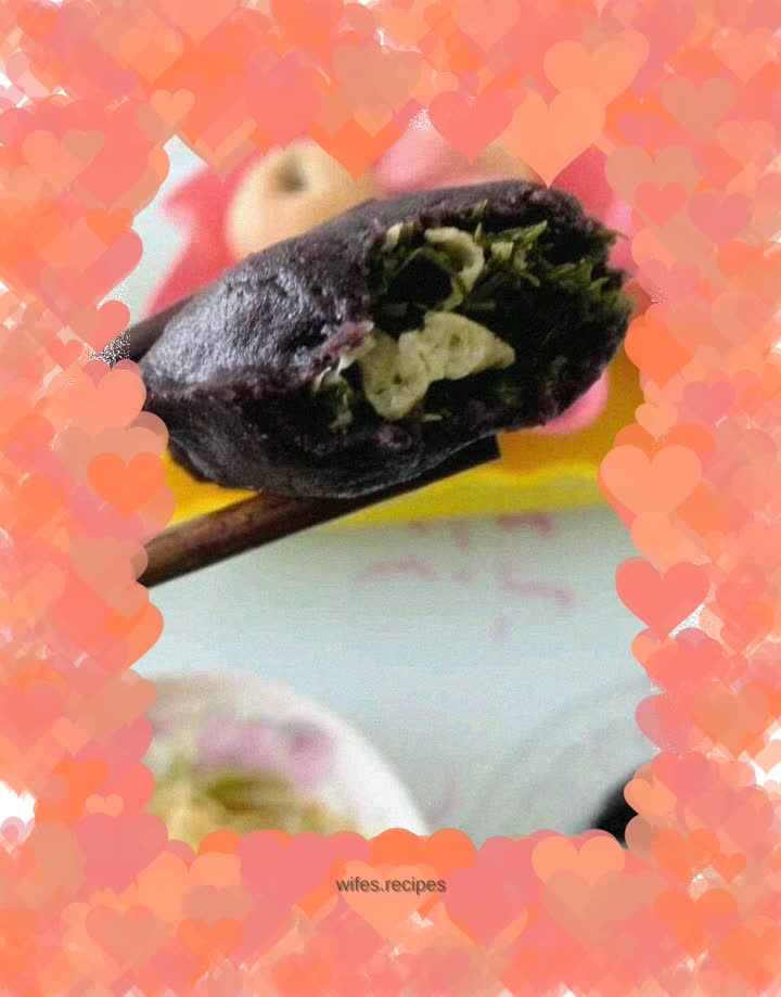 Purple rice steamed dumplings