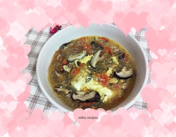 Mushroom vermicelli and egg soup