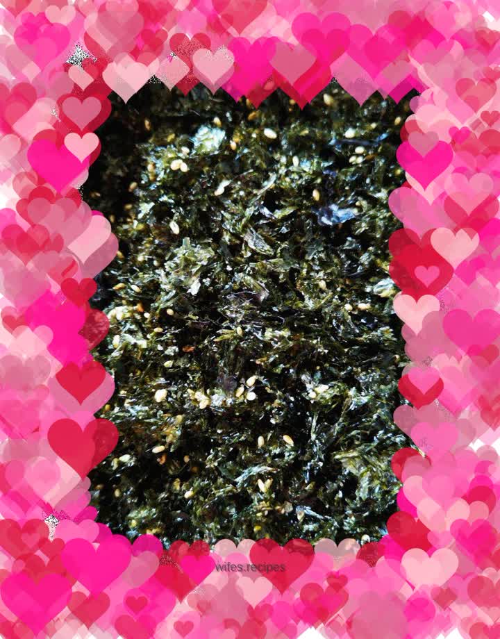 Homemade bibimbap with shredded seaweed