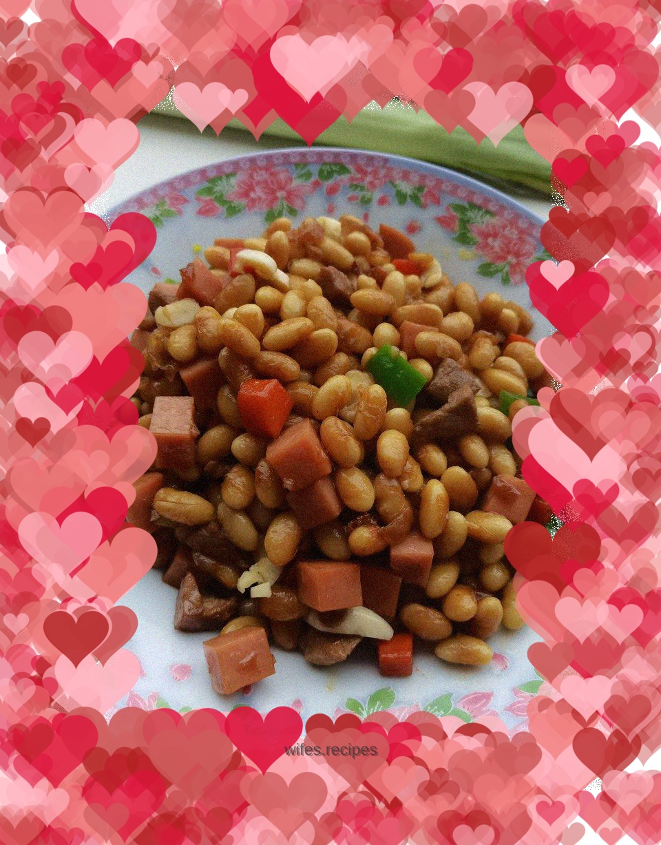 Assorted roasted soybeans