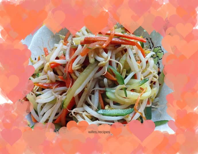 Vegetarian fried silver sprouts