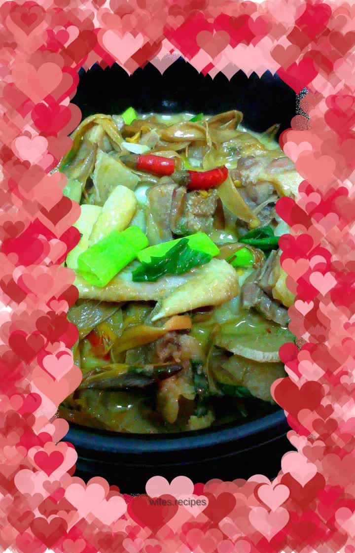 Salted Chicken and Daylily Stew