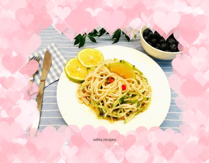 Low-calorie and zero-calorie powdered sugar diet food~Cold cod fish noodles