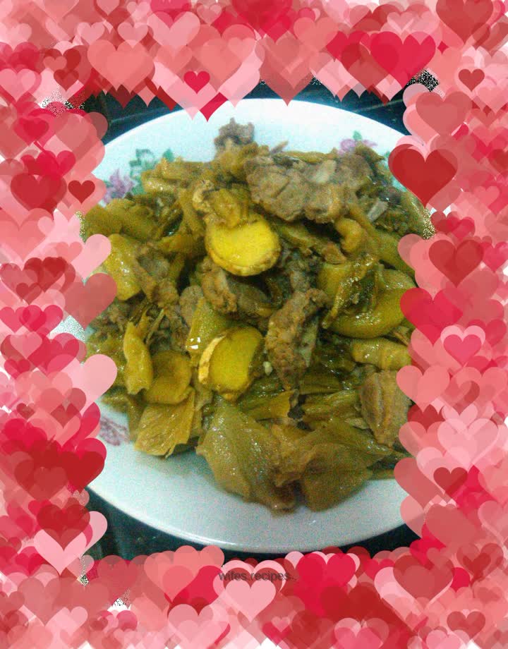 Muscovy duck braised with pickles