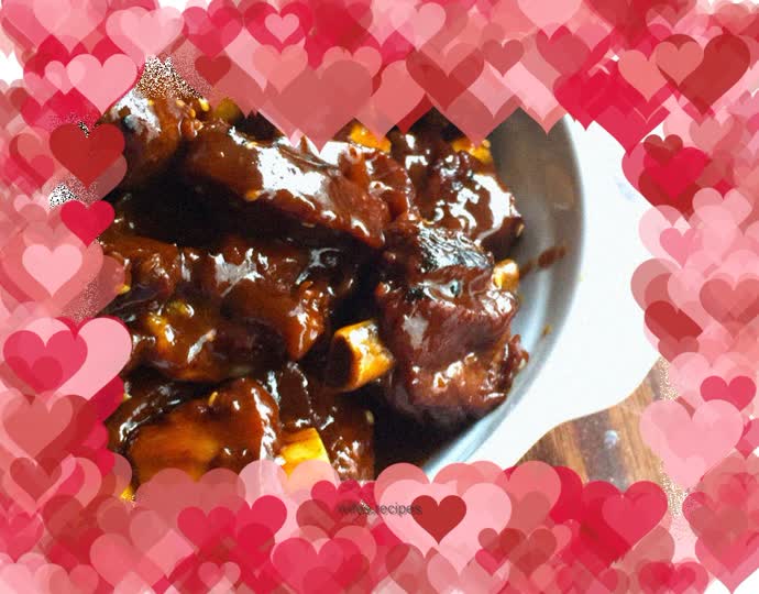 Braised pork ribs