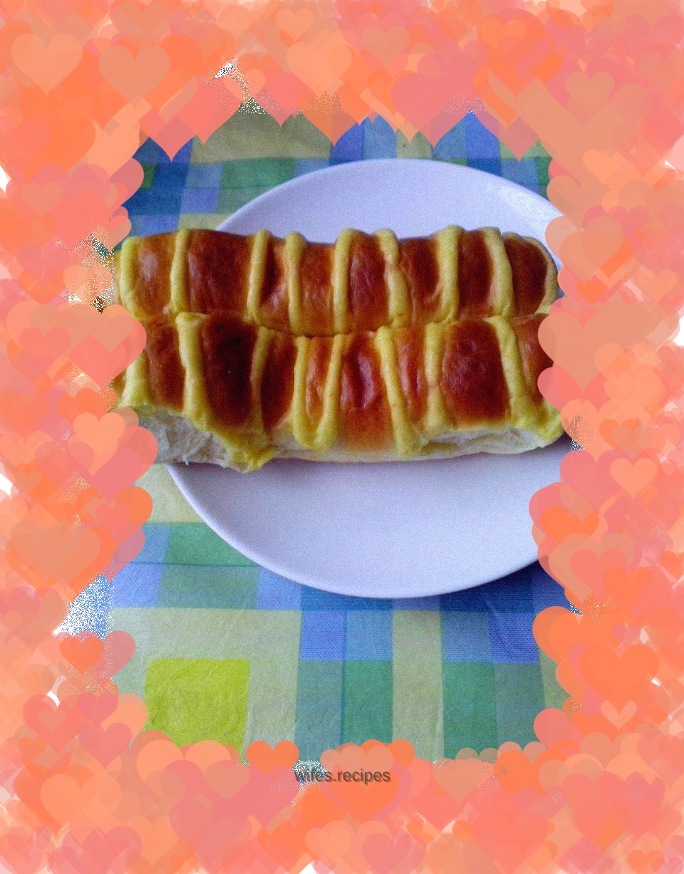 Caterpillar toast bread (Polish species)