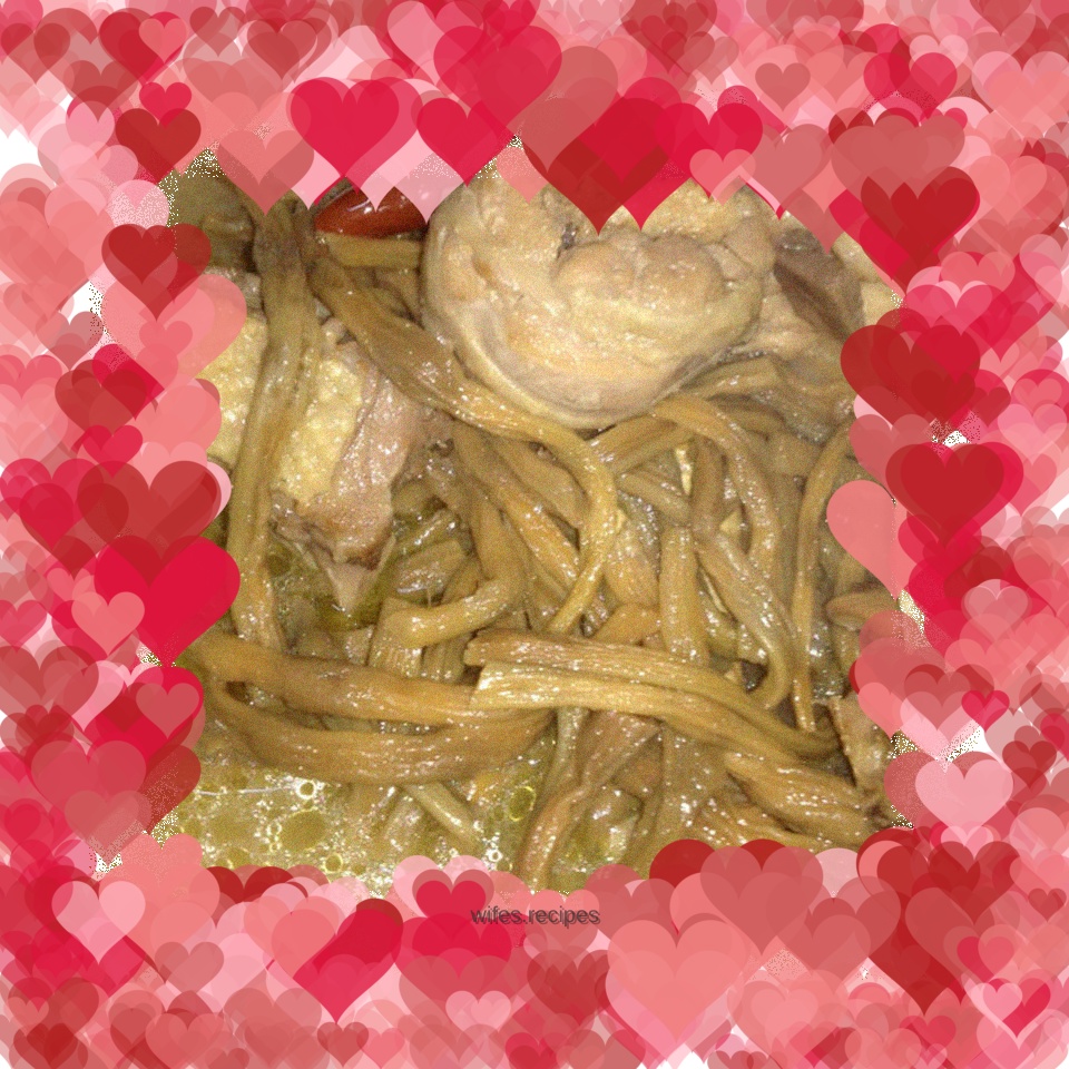 Dried cowpea stewed with native chicken