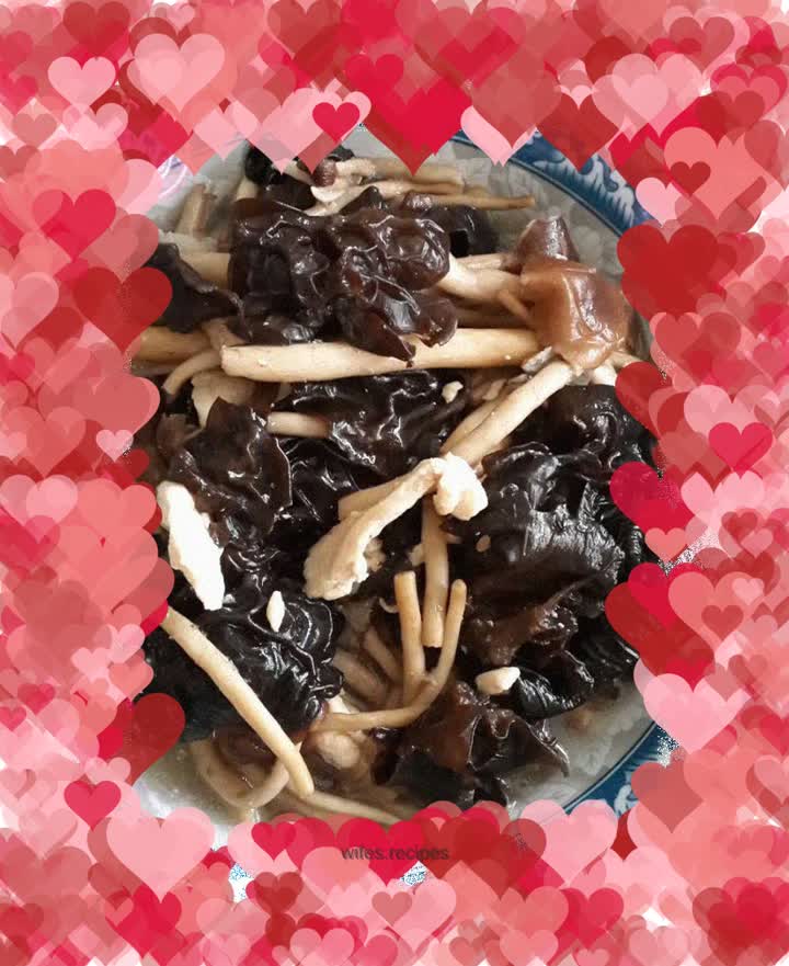 Fried Chicken with Tea Tree Mushroom and Black Fungus