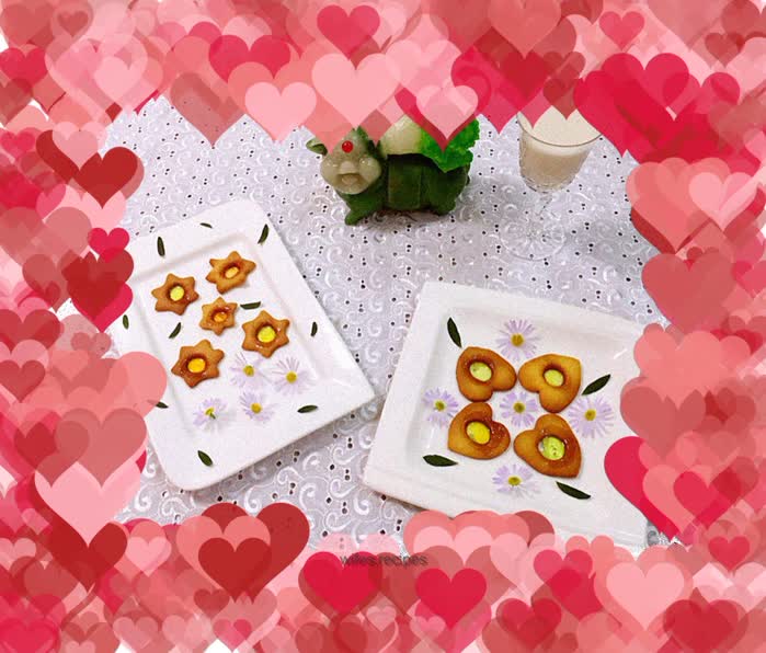 Glass heart biscuits