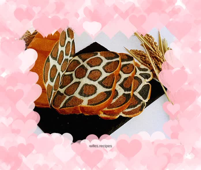 Leopard print bread