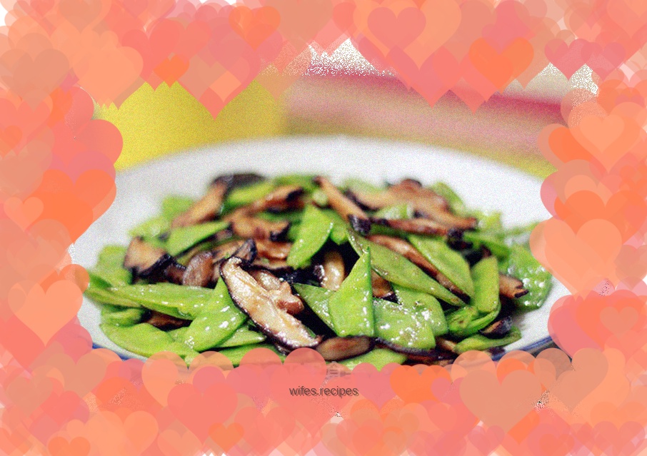 Stir-fried snow peas with mushrooms