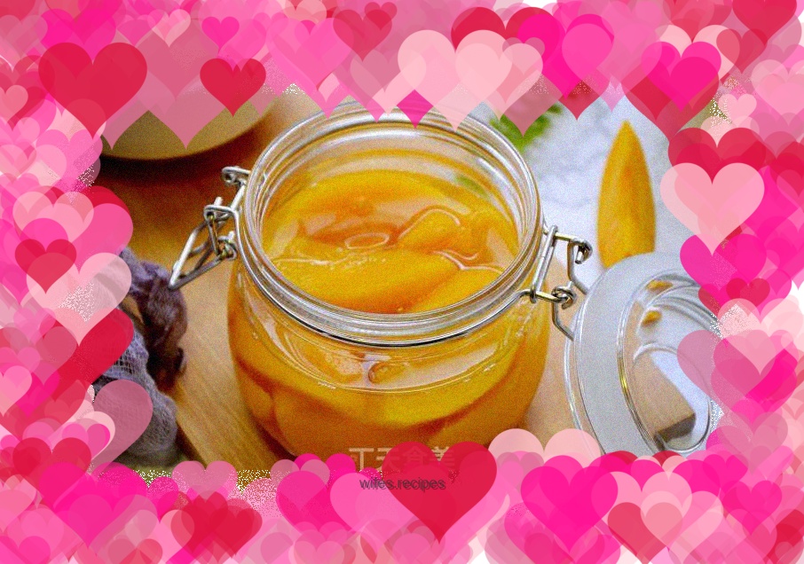 Homemade canned yellow peach fruit