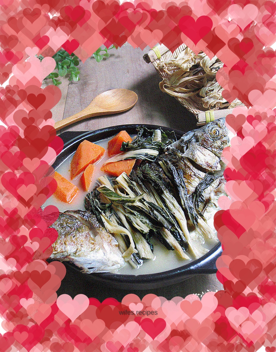 Dried carrot, crucian carp and vegetable soup