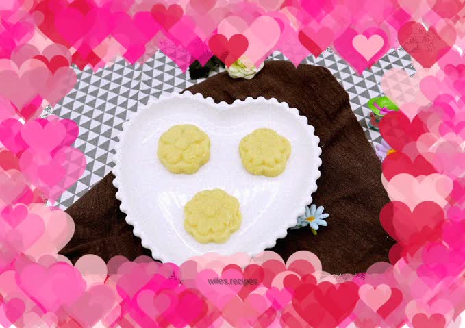 A great way to cool down in summer-----mung bean cake