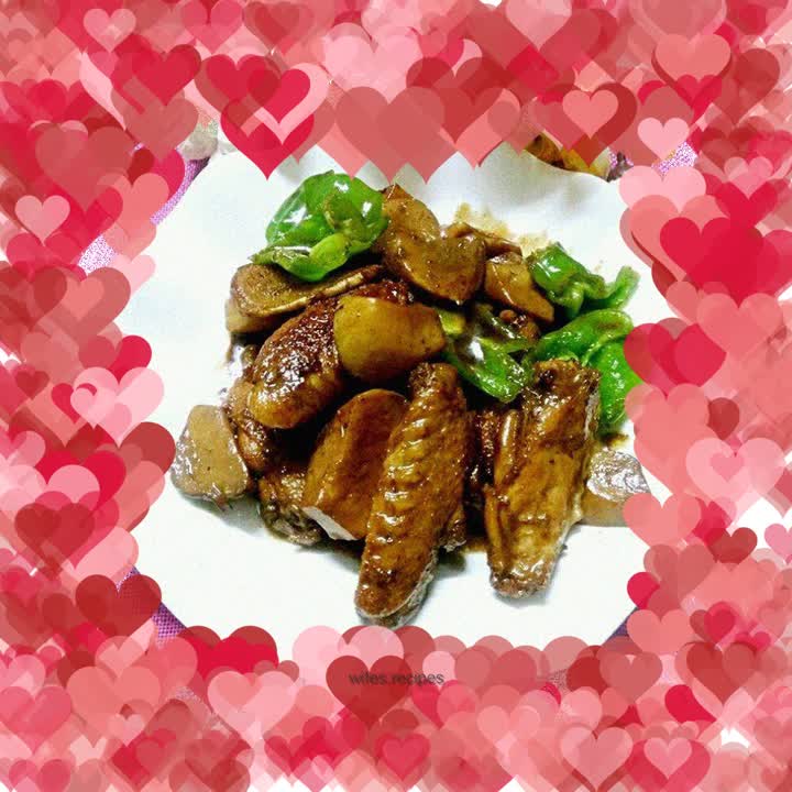 Stir-fried chicken wings with king oyster mushrooms