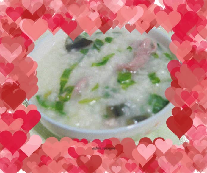 Mustard green egg and lean meat porridge