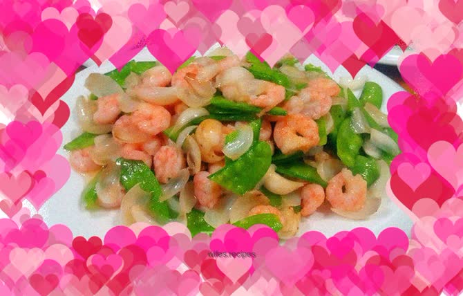 Snow peas, lilies and shrimps