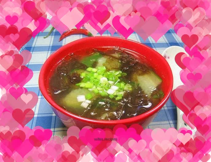 Fragrant dinner - cucumber slices and seaweed soup