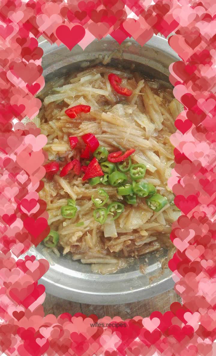 Northeastern homemade steamed potato shreds